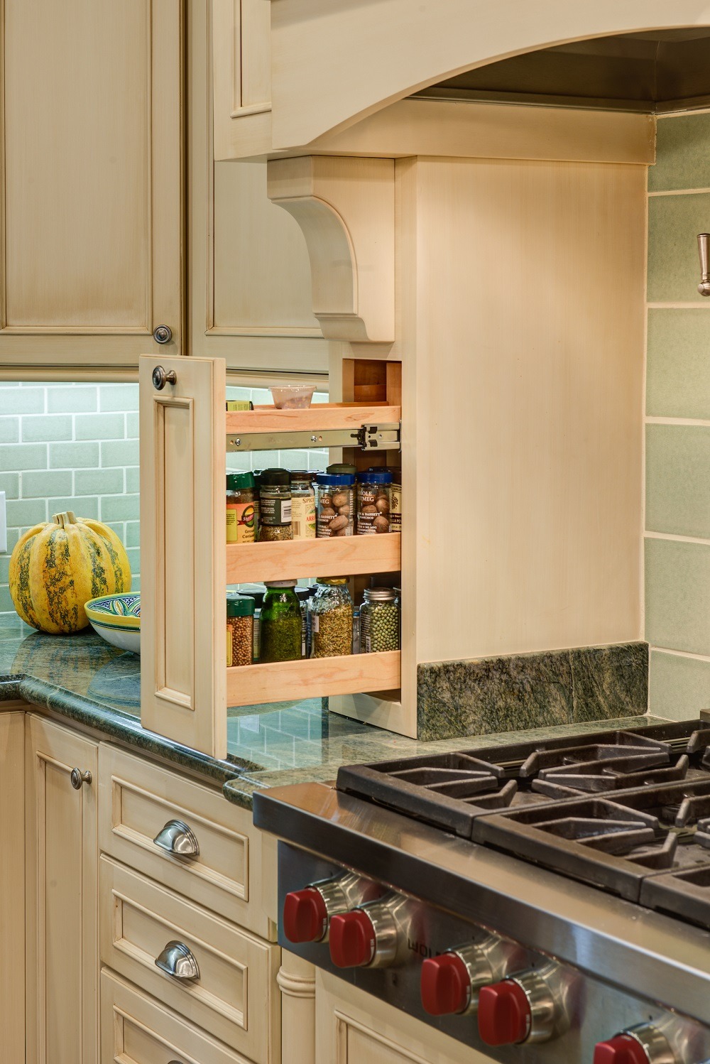 Kitchen Cabinet Storage Solutions | Gilmans